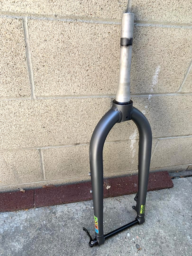 Grey FAT Bicycle Fork 1″ THREADLESS Disc For 26″ x 3.0-4.0 Wheel MTB BMX E-Bike