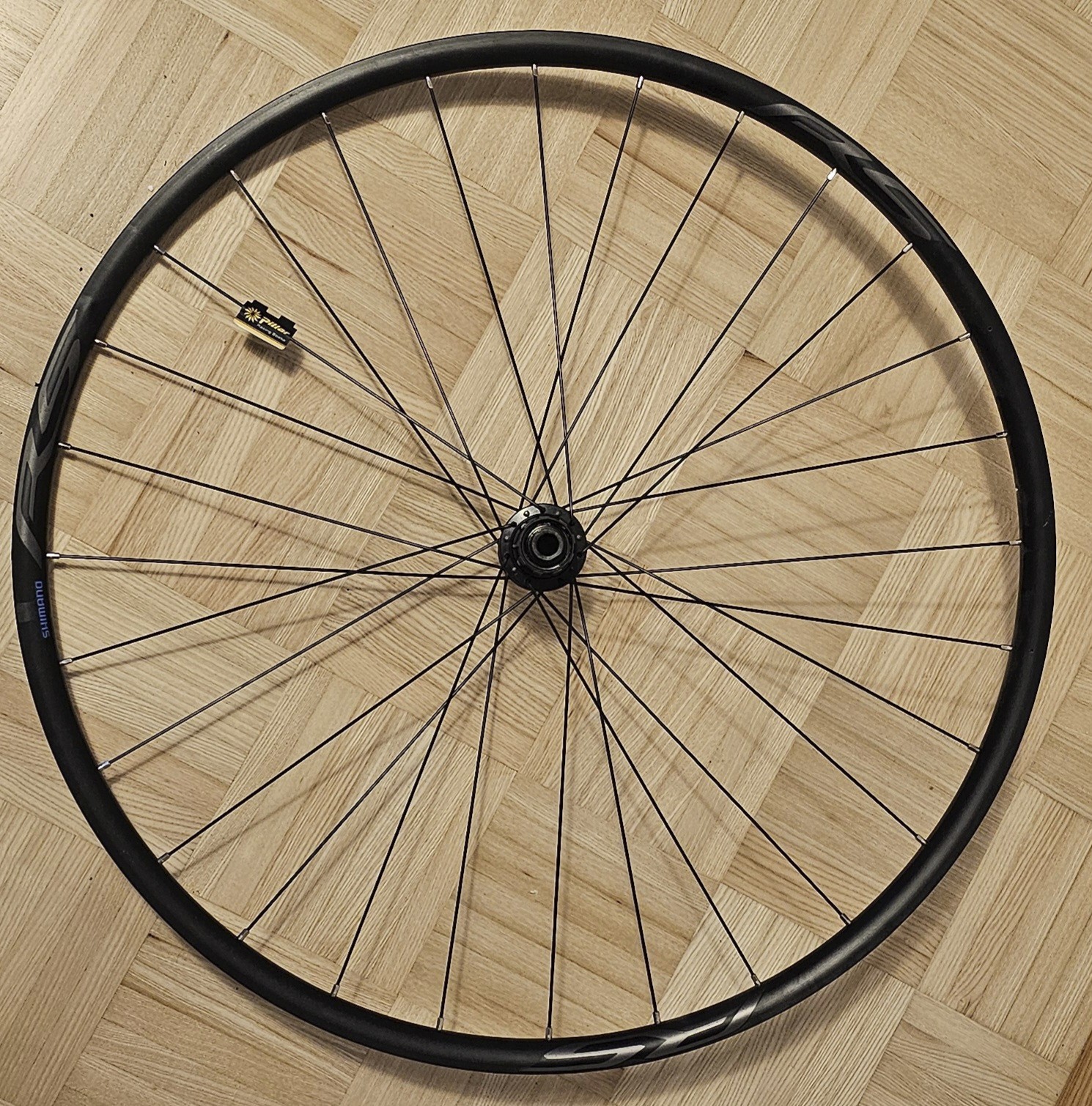 * Shimano WH-RS370-TL Wheelset – 28″ | Centerlock – 12x100mm | 12x142mm HG-EV