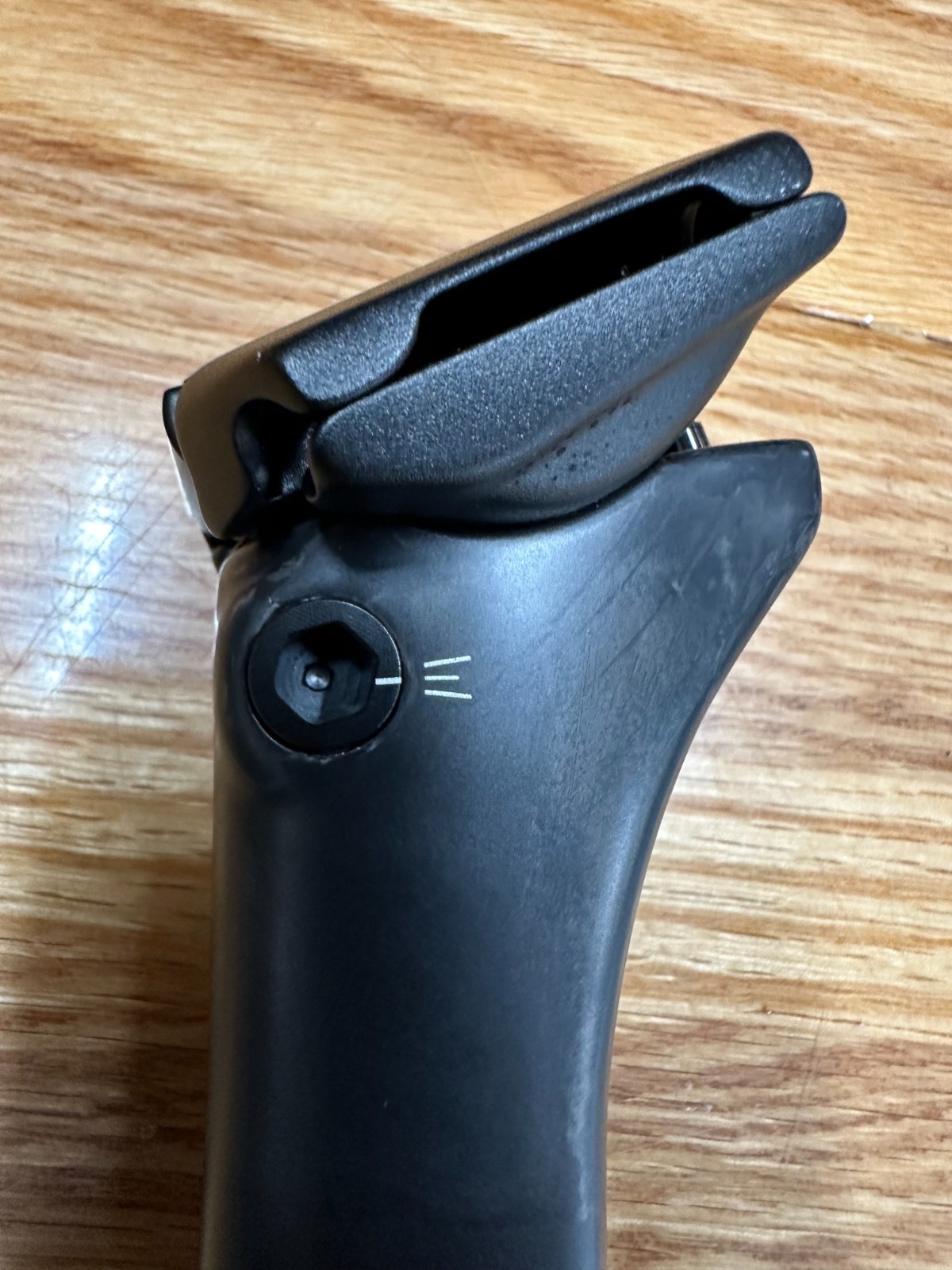 BMC sp as10,1,10-385 D-Shape Seatpost 15mm offset Retail $250