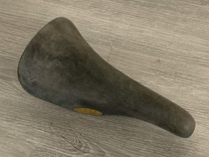 SELLE SAN MARCO LASER SADDLE 362 GRAMS BROWN SUEDE LEATHER 135 MM X 270 MM