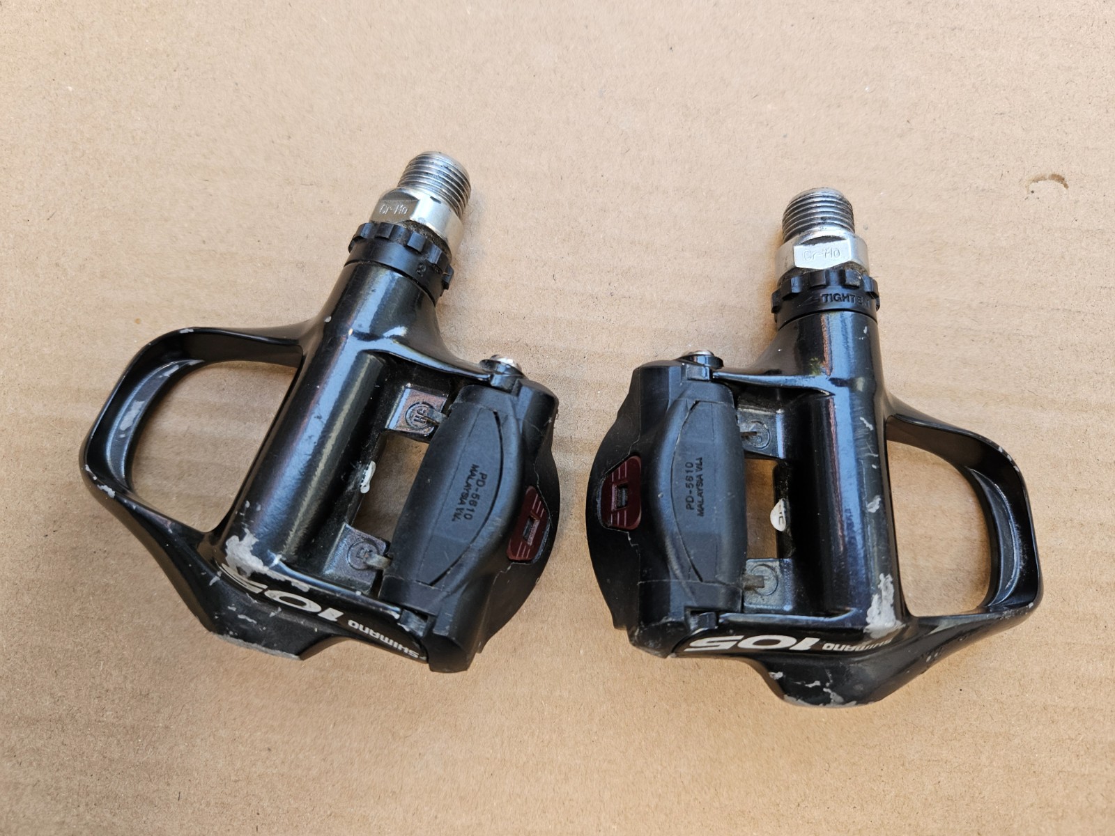 Shimano 105 PD-5610 Clipless Road Bike Pedals Left + Right Set Black