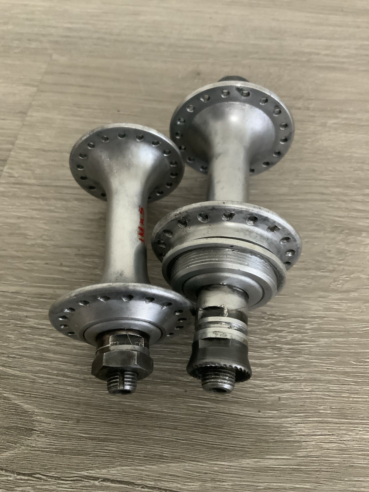 OMAS HUB SET 36 HOLE 100-126 MM SPACING BRITISH THREADED