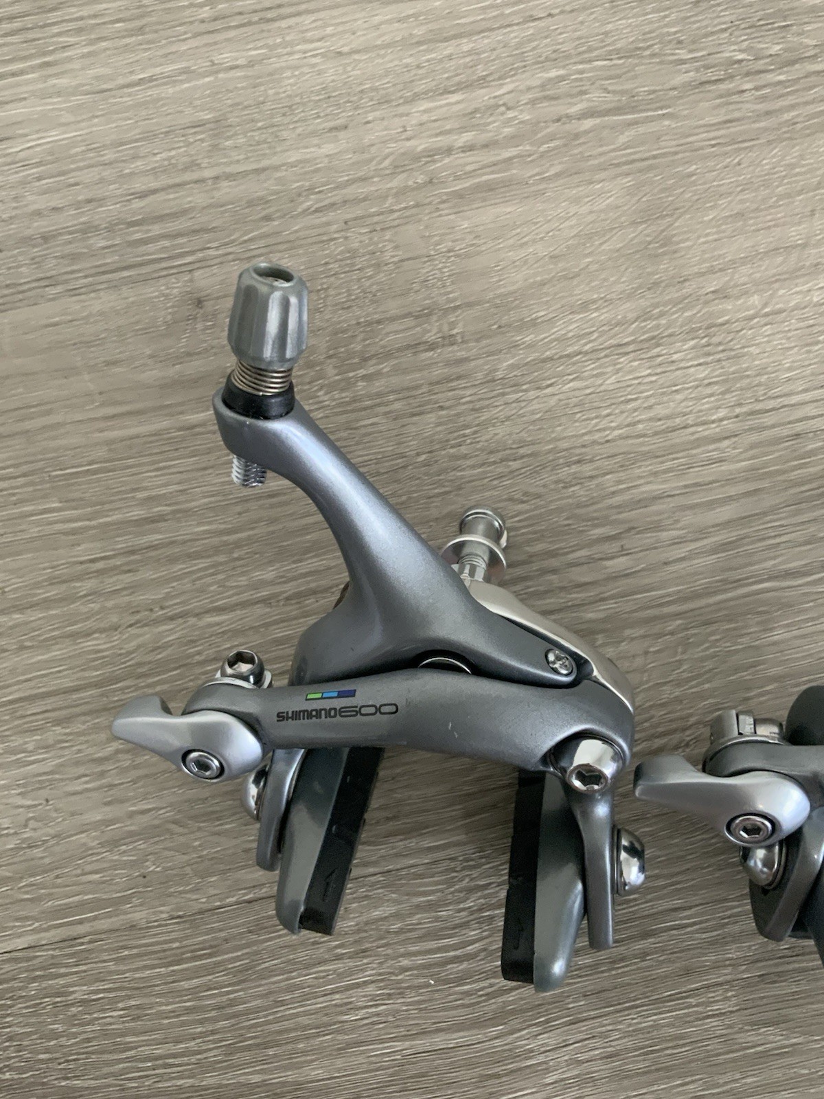 SHIMANO 600 ULTEGRA BRAKE CALIPERS RECESSED 39-49 MM REACH RECESSED MOUNTS 6403