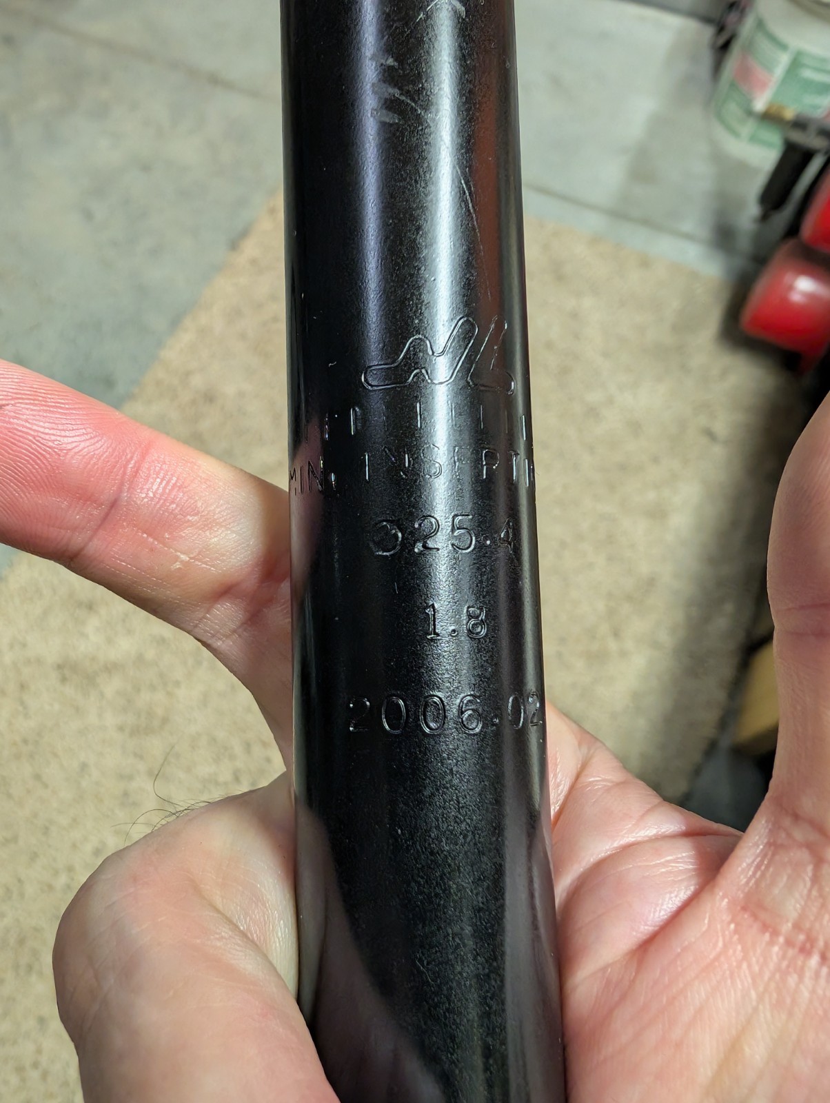 Redline 25.4mm(1″) Cr-mo Micro Adjust Seat Post Black Old/Mid school Bmx Uncut.