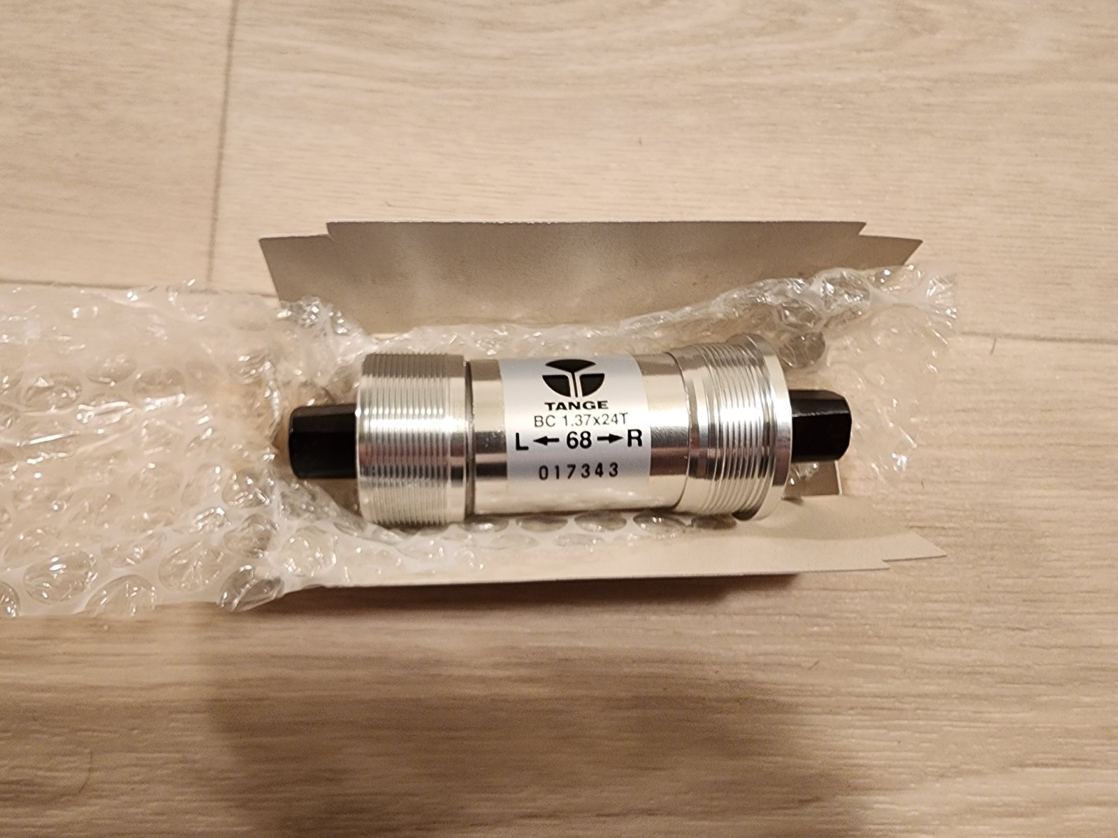 Tange LN-7922 Sealed 68mm Bottom Bracket Square Tapered Alloy Cups 68 x 109 ISO