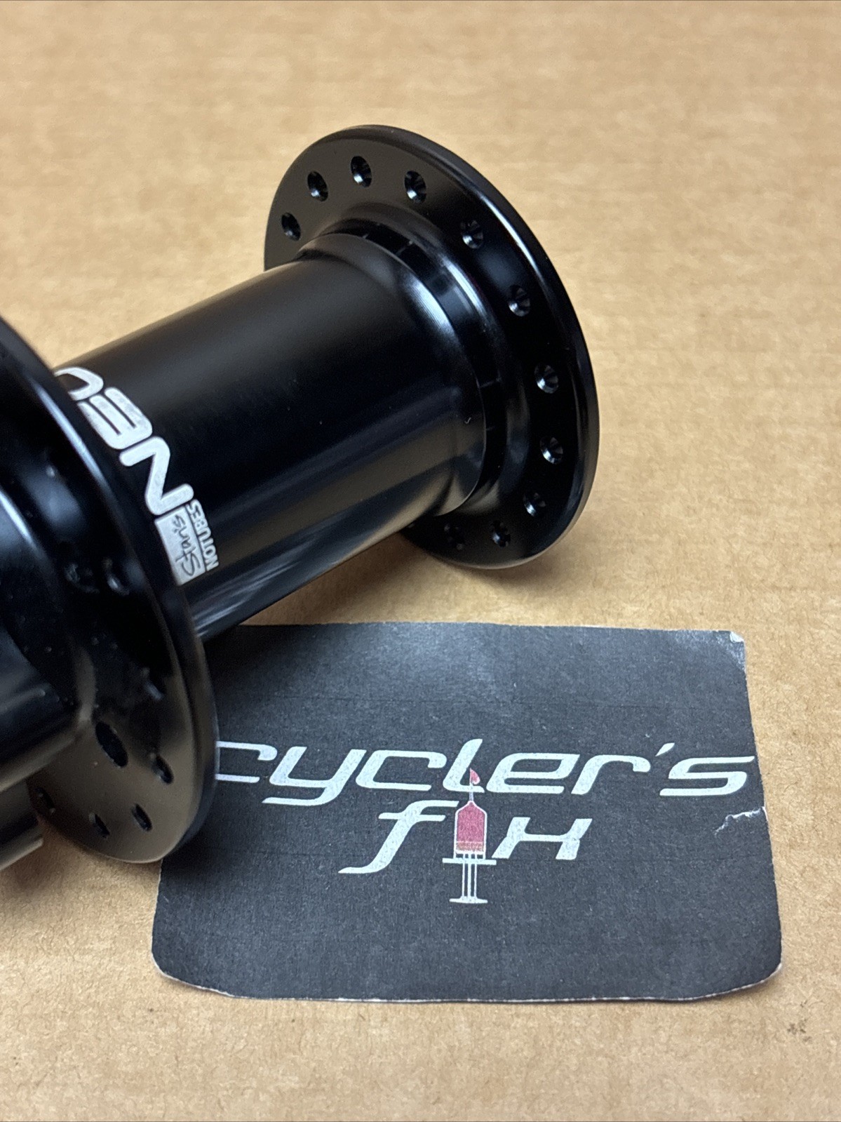 NEW 32H Stan’s NoTubes Neo Bicycle Front Hub 15×100 TA 6 Bolt Disc Gravel Road