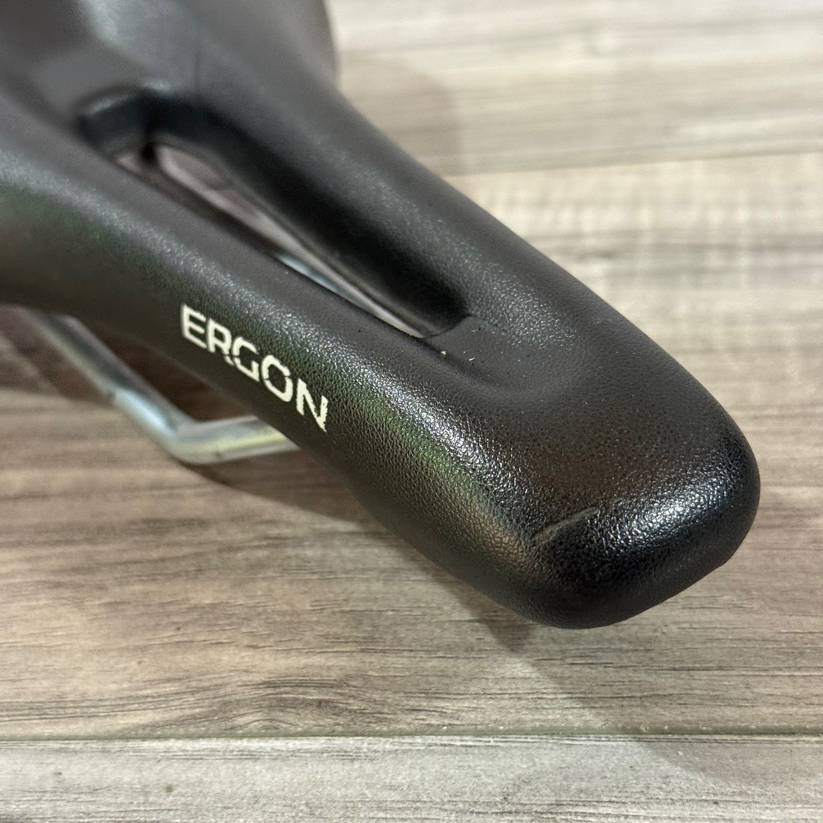 Ergon SM Small Medium Saddle Black Chromoly Rails 260 x 140