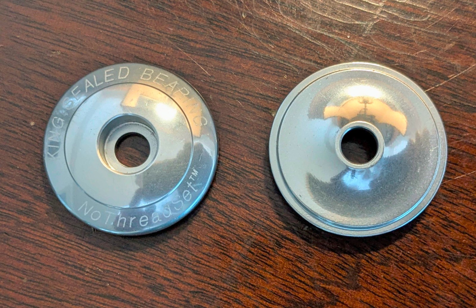 Chris King NoThreadSet headset Stem preload top Cap 1- 1/8″ gloss finish