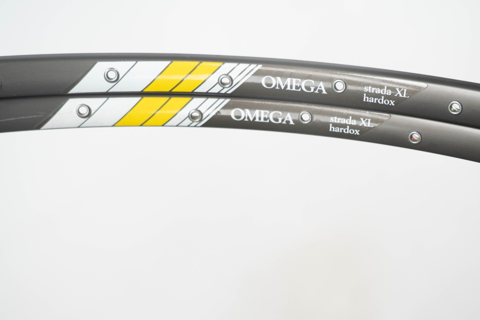 NOS CAMPAGNOLO OMEGA STRADA HARDOX XL TUBULAR RIMS 28″ 700c 32H VINTAGE ROAD