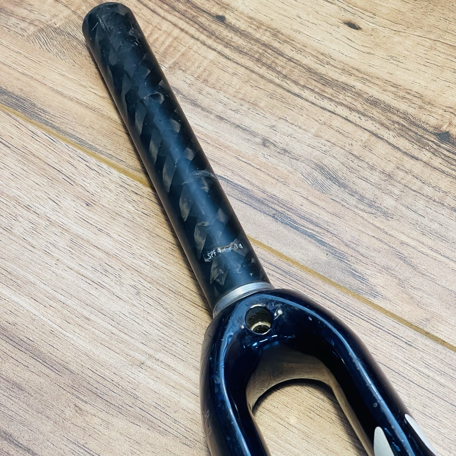 Specialized Carbon Fact 700C Road Fork 1 1/8 193 Steerer 45 Rake