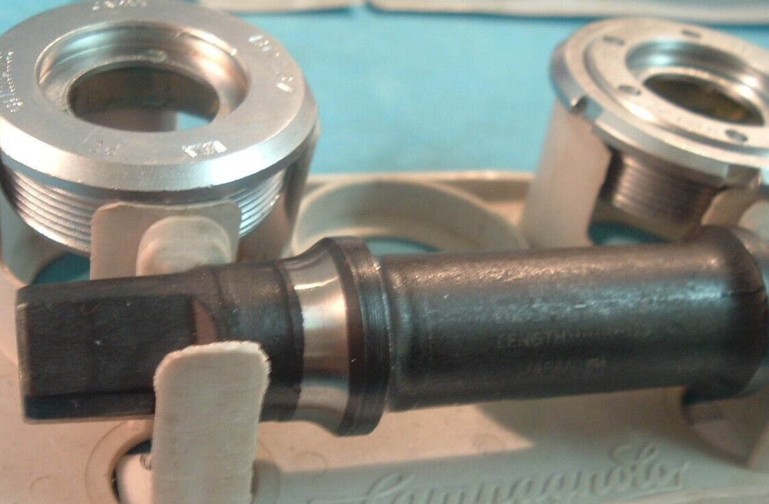 Shimano 600 Ultegra 68x 113MM BB-6400 Road Bottom Bracket-NEW/NOS English- NIB++