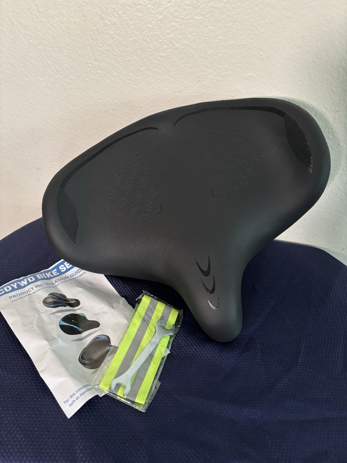 CDYWD Oversized Bike Seat for Men & Women Comfortable Wing Padded