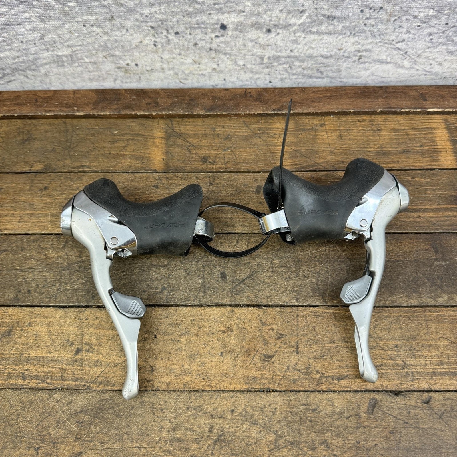 Vintage Shimano Dura Ace Shifter Lever Set ST-7401 ST-7400 STI Brake