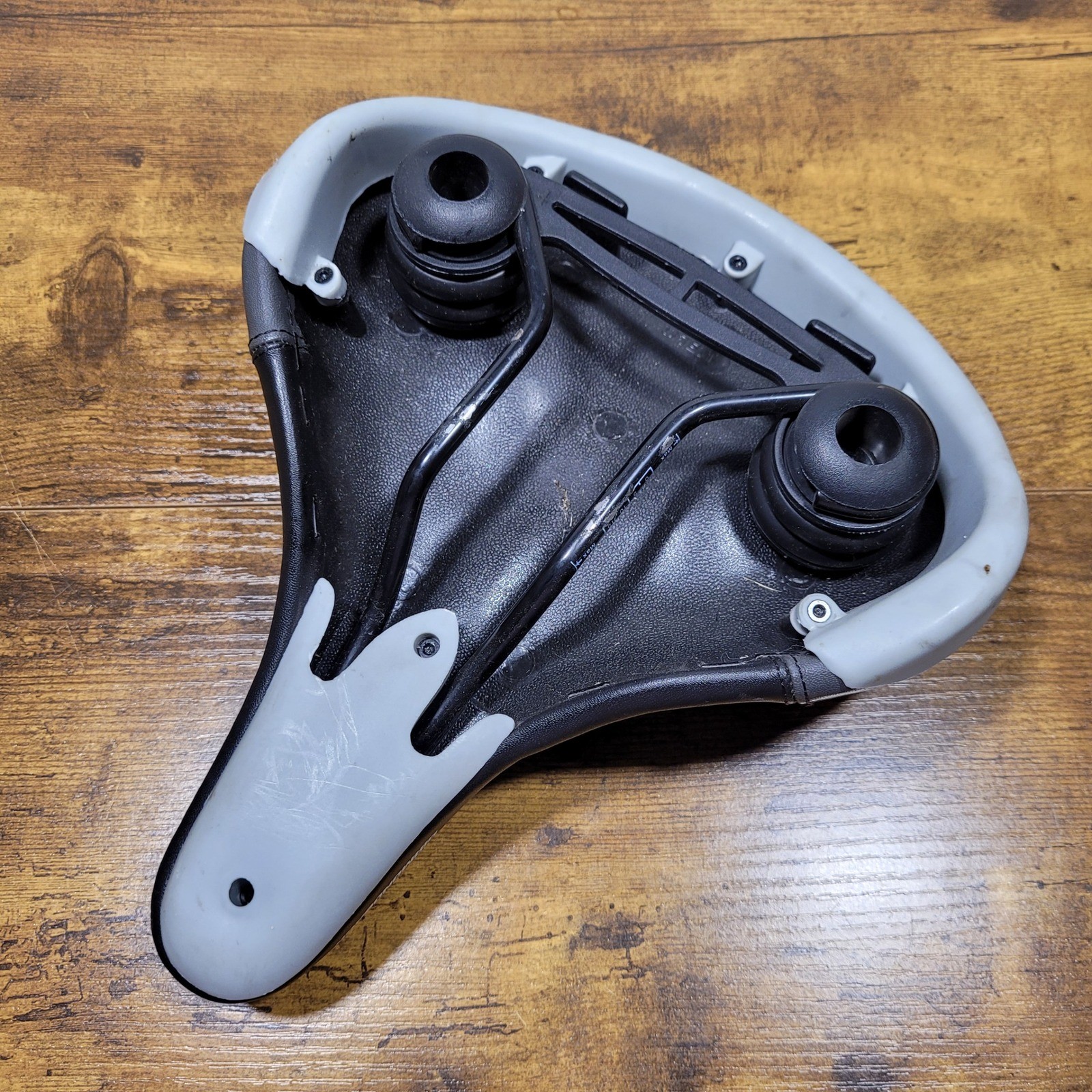 Diamondback Comfort Bike Saddle Wide Cruiser Hybrid Bicycle Seat Black -#24