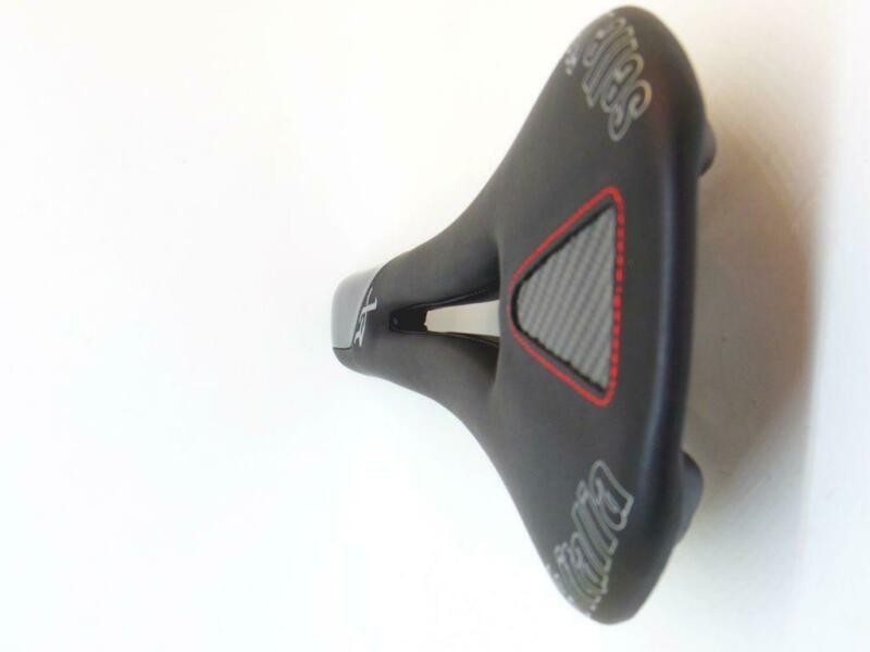 Selle Italia Saddle XR Gel Flow Black FEC Alloy Rail 280X132mm Road/MTB
