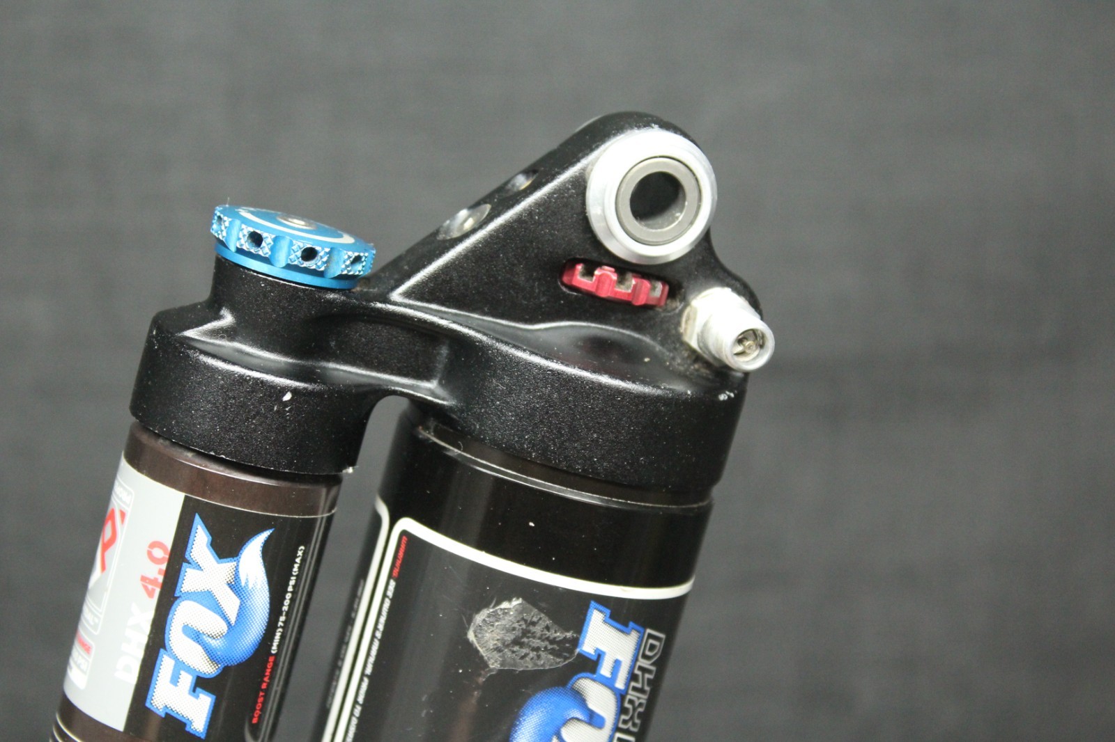 Fox DHX Air 4.0 8.5” X 2.5” MTB Mountaing bike Rear shock. Needs serviced.