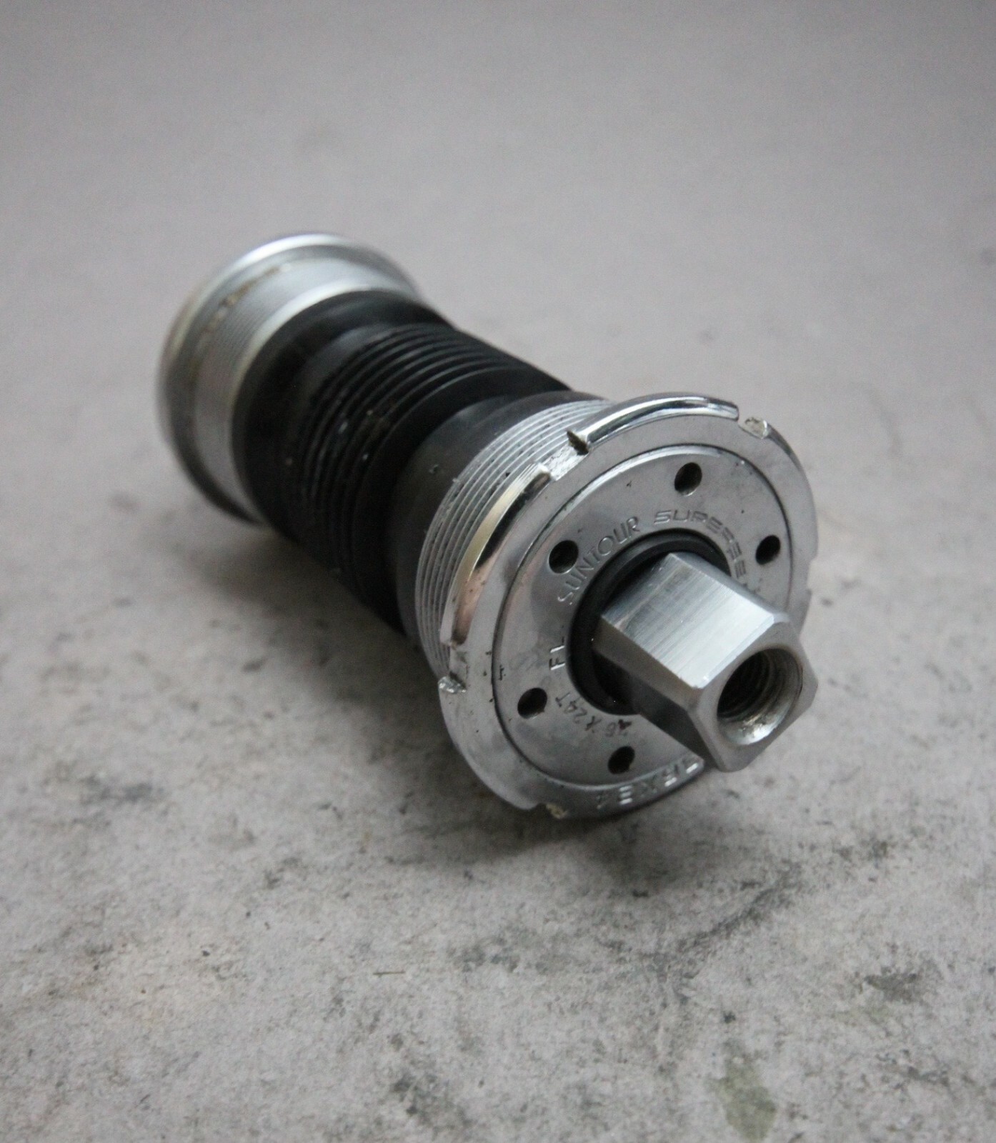 Suntour Superbe Pro BB SB10 I Bottom Bracket / 114.5 mm / 70mm / 36x24T ITA
