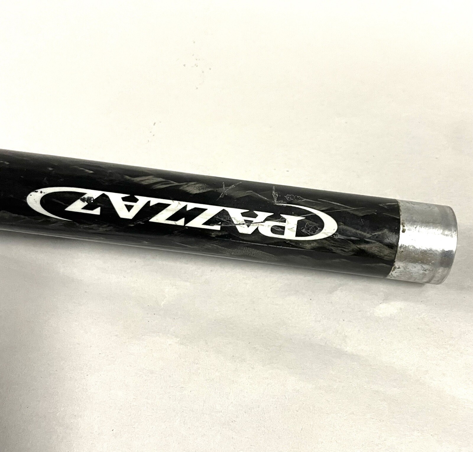 Pazzaz Vintage Carbon Fiber Mountain Bike Handlebars 560mm X 25.4 Clamp