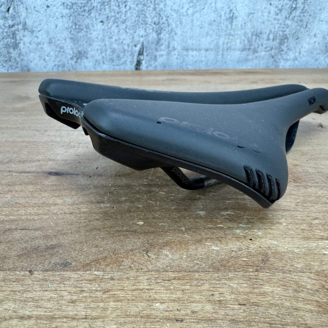 Low Mile! Prologo Dimension NDR Pas 143mm 7x7mm T4.0 Chromoly Rails Bike Saddle