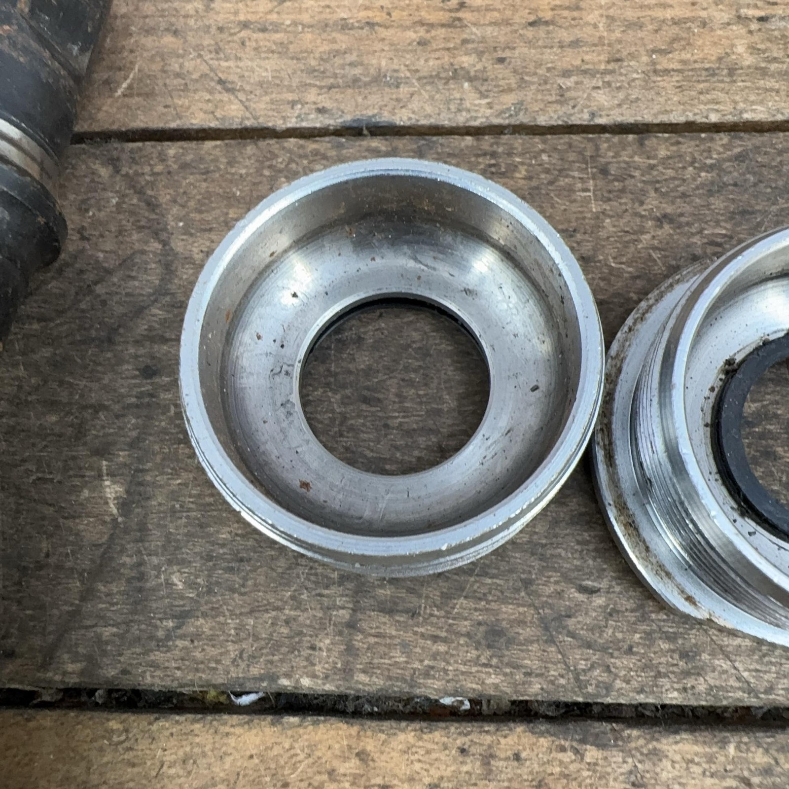 Vintage Shimano 600 BB-6400 Bottom Bracket 68mm BSA 113mm JIS Japan Road Bike