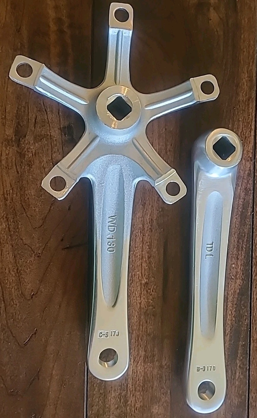 Meijun Alloy Crank Set 170 MM. New ( Silver)