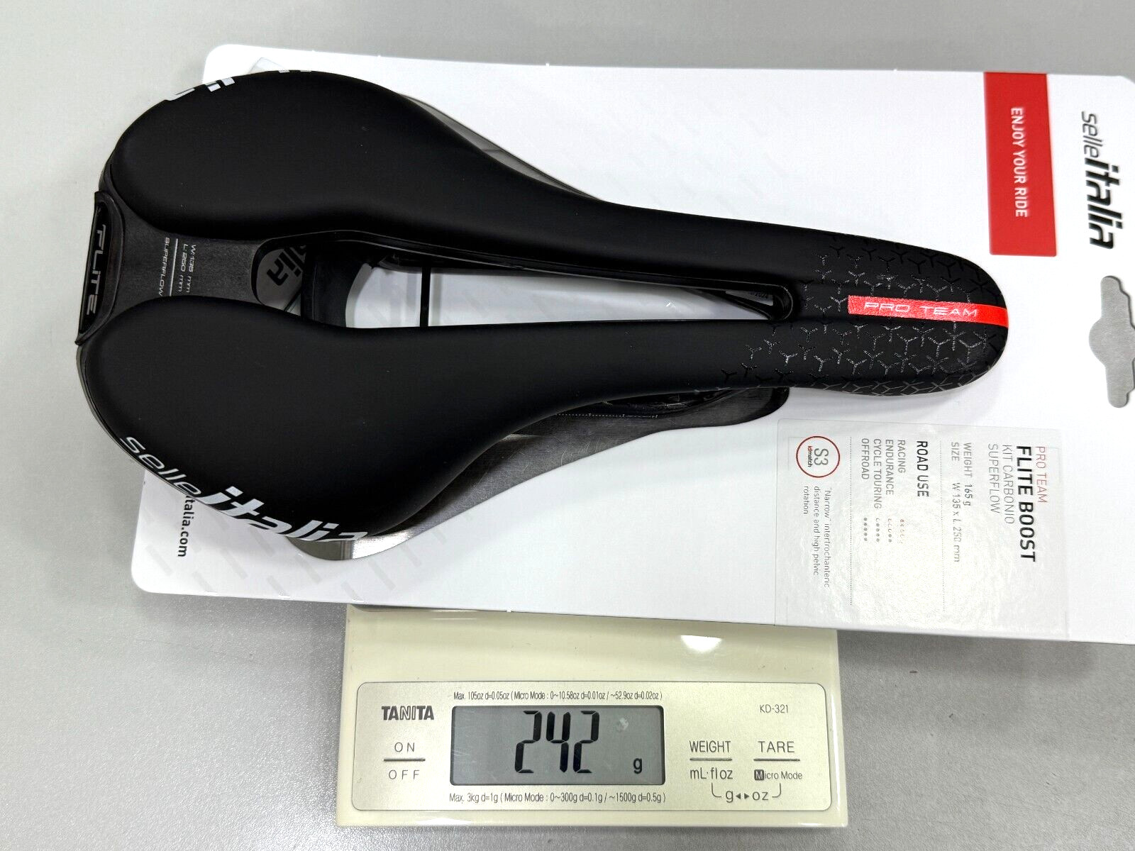 Selle Italia Flite Boost Kit Proteam 6.1 Superflow Carbon S3 135 x 250mm Saddle