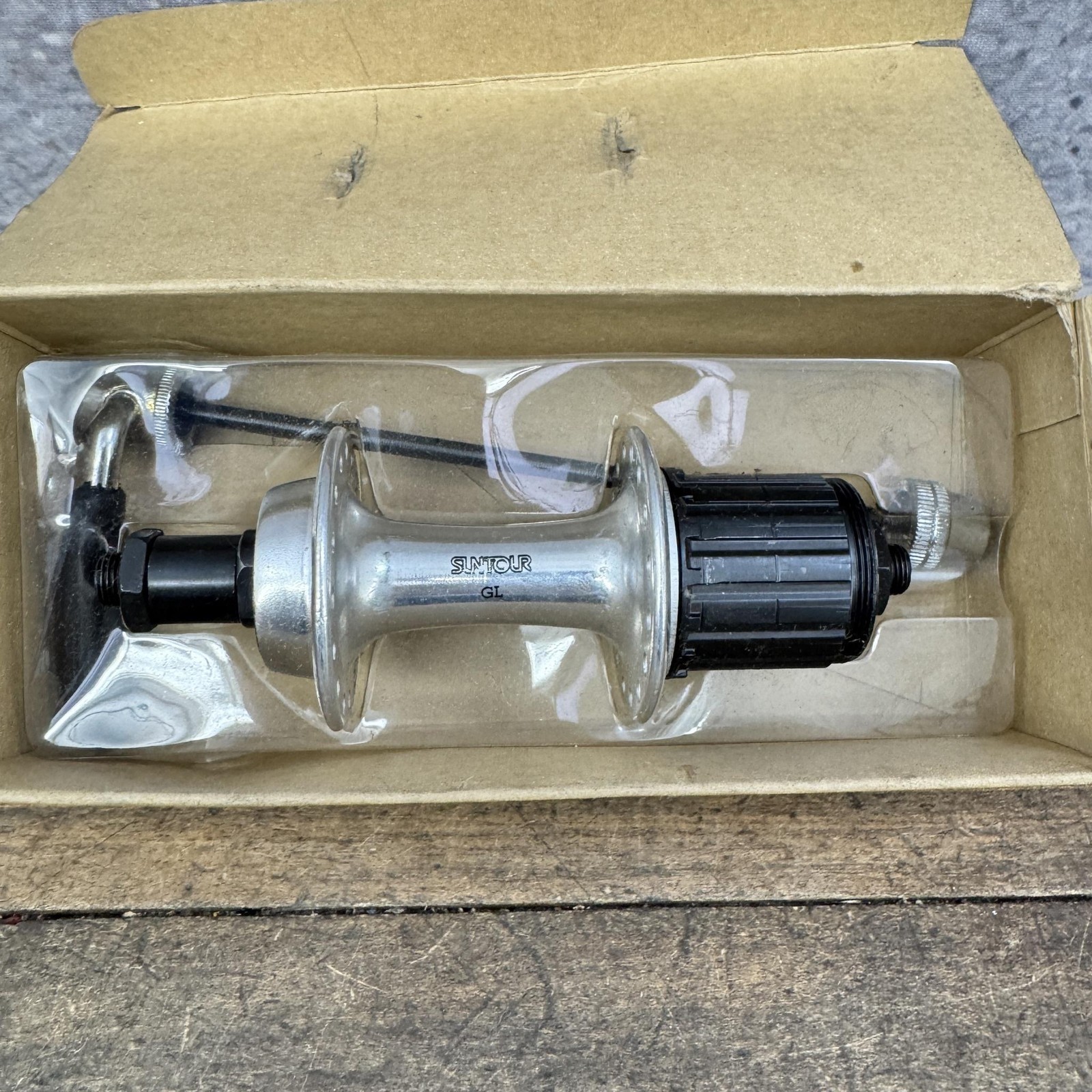 Vintage Suntour GL Rear Hub 32H NOS 135mm QR MTB 90s Accushift Freehub