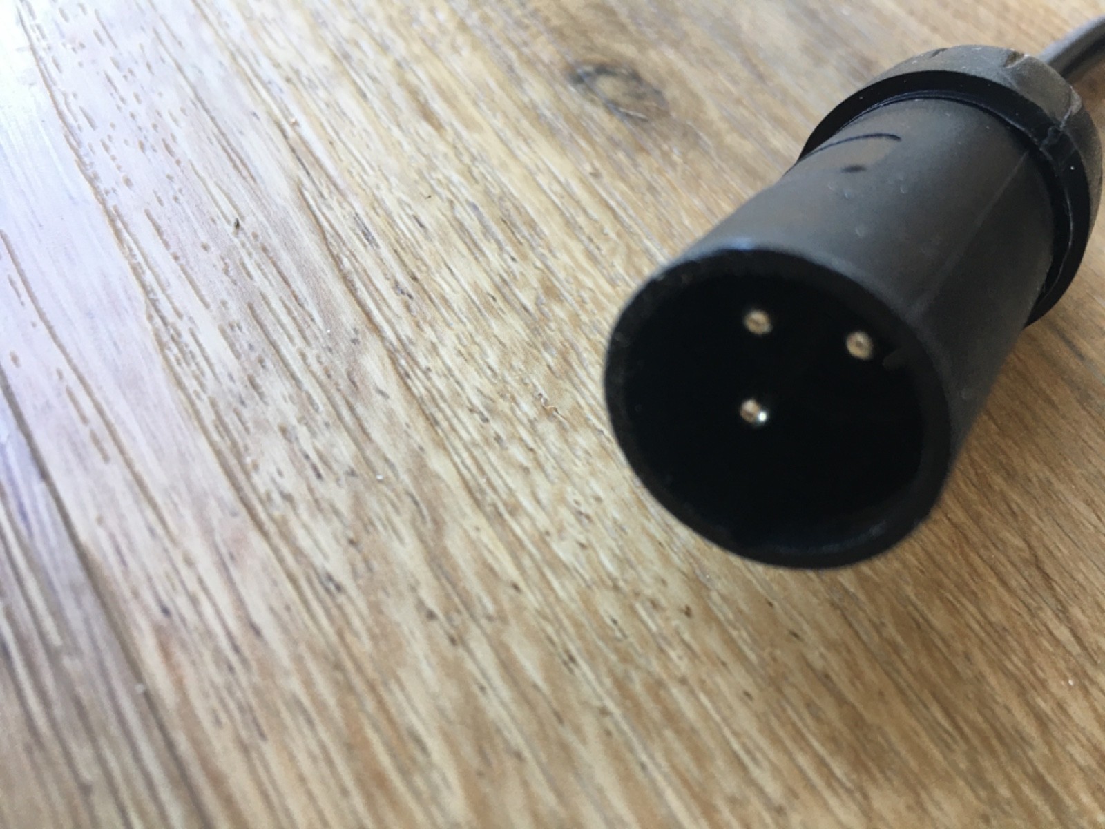 3P XLR/Cannon Connector 17mm Power Adapter Cable E316005