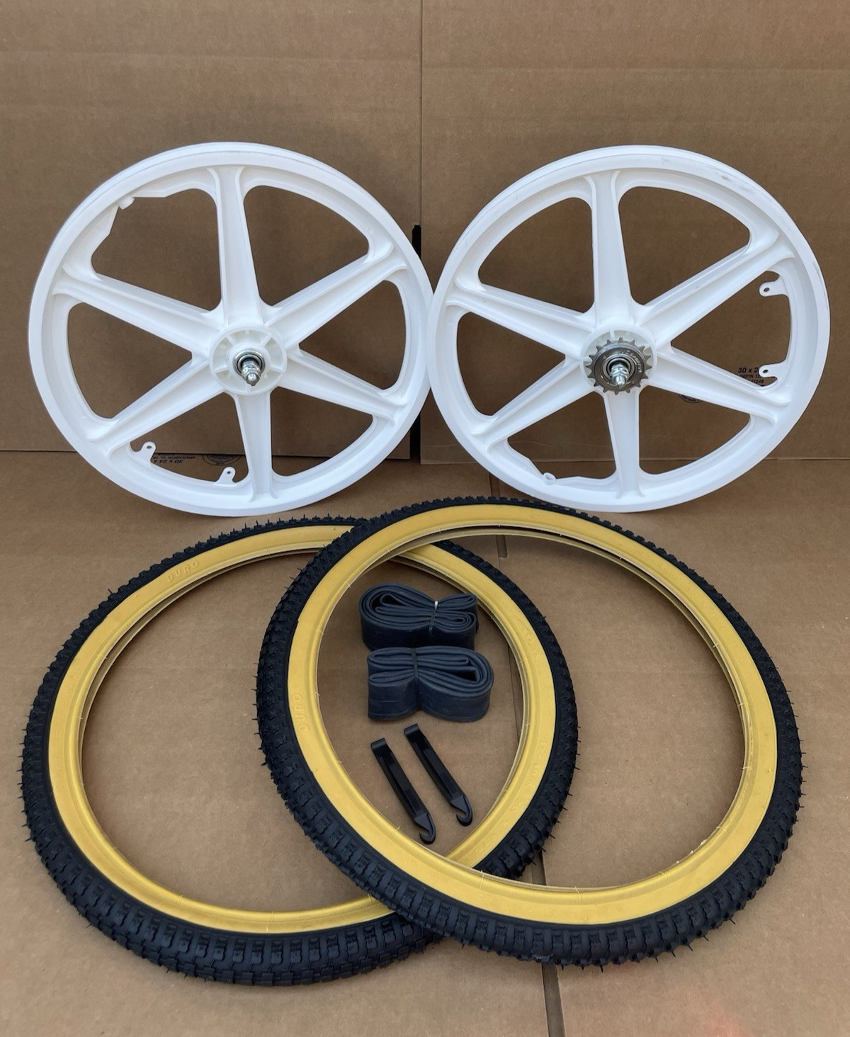 20″ Bicycle Plastic WHITE 6-spoke Mag Wheel Gum Wall Tires Set GT Dyno Rims BMX