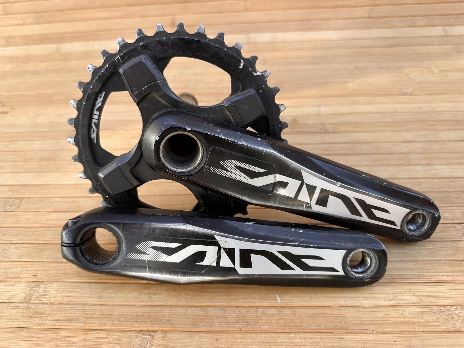 Shimano Saint 165mm 83mm Crankset Downhill Freeride