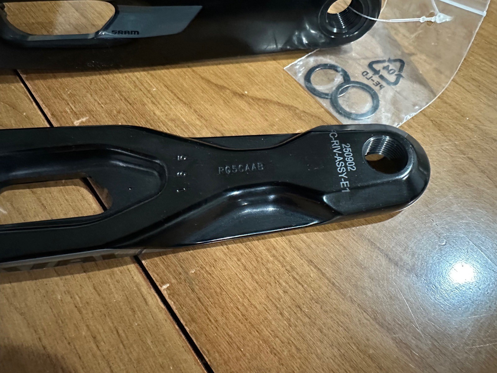 SRAM Rival E1 Crankarms 165 mm, DUB 8 Bolt Direct Mount