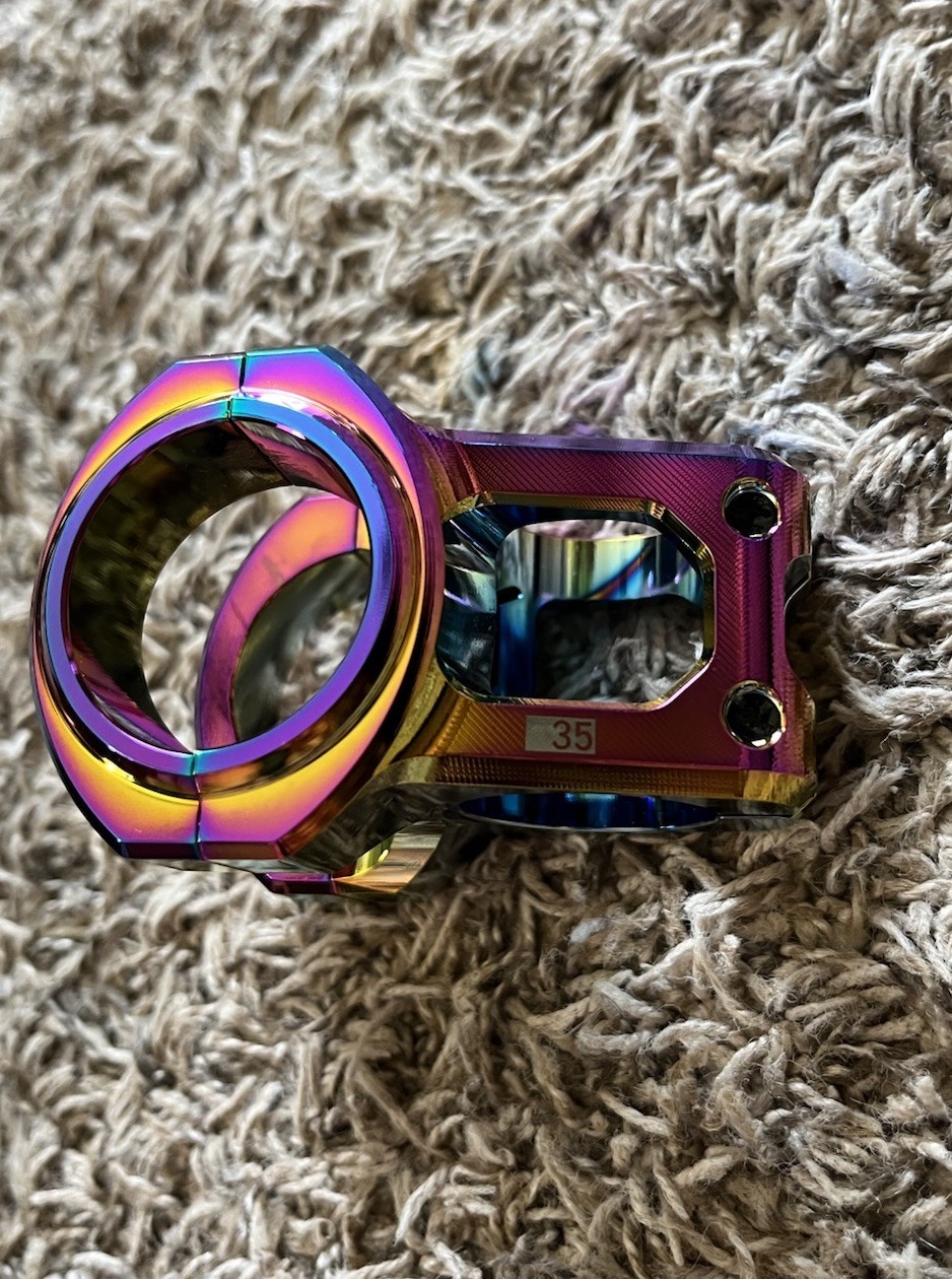 Title MTB ST1 Stem – Oil Slick – 35mm (new without tags or packaging)