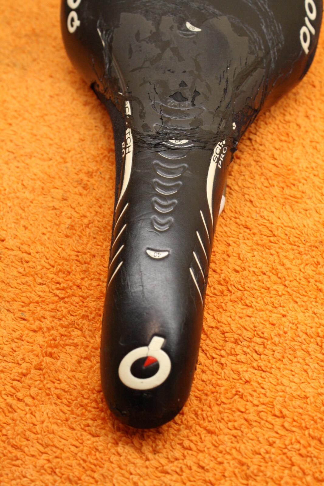 Prologo Q Scratch Pro Saddle w/ Cr-Mo Rails 134mm width