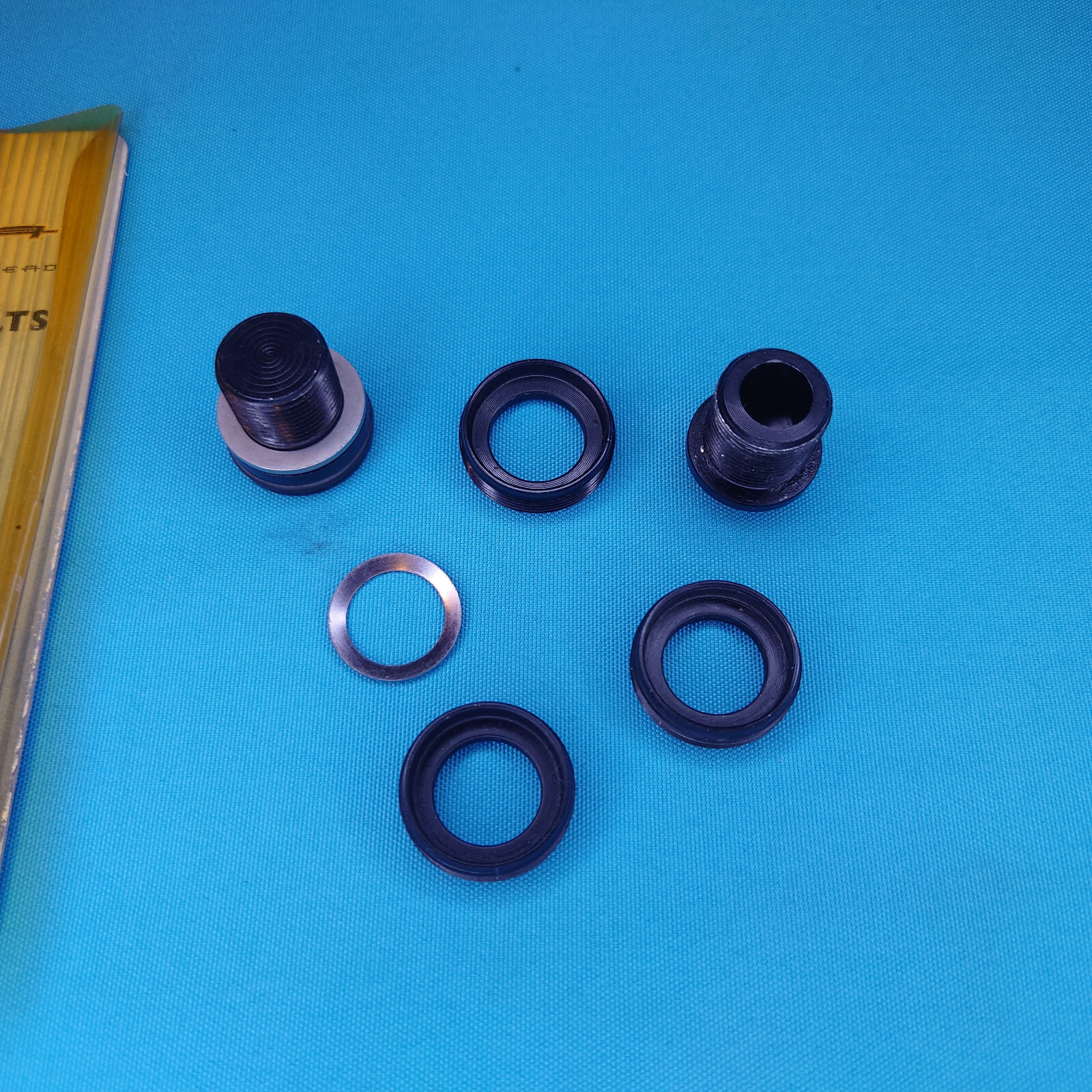 Full Speed Ahead FSA QR-2A & RPM Self-Extracting Crank Alloy Bolt M15 for Parts