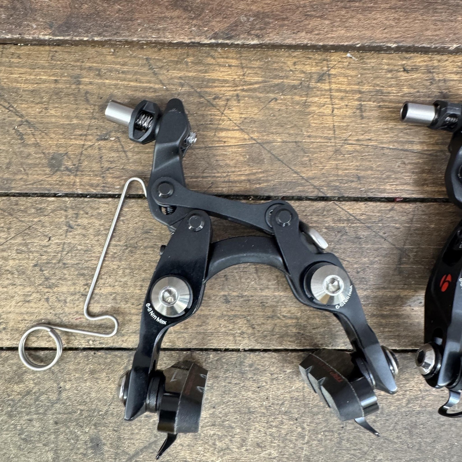 Bontrager Direct Mount Brake Caliper Set F/R Road Bike Black Aero TT Tri