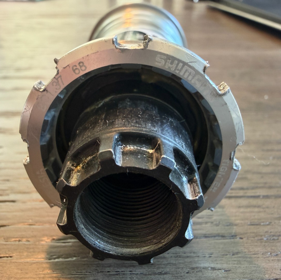 Shimano bottom bracket BB-5500 68mm/English, Octalink V1 spindle, used