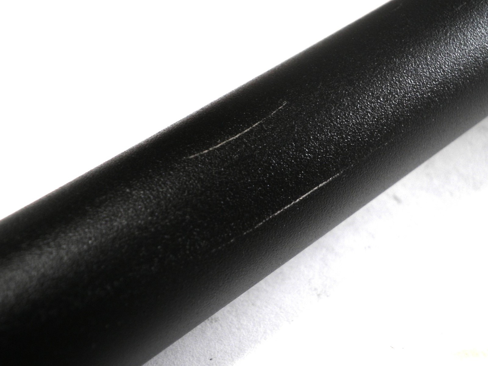 «FOUR» BLACK ALUMINUM 640mm RISER HANDLEBAR BICYCLE BIKE PARTS 266-3