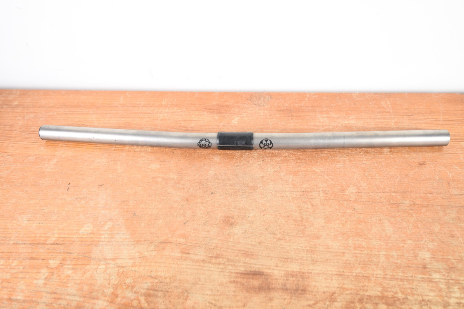 Vintage Bontrager Titec 560mm Titanium Flat Handlebar 22.2mm X 25.4 Shim
