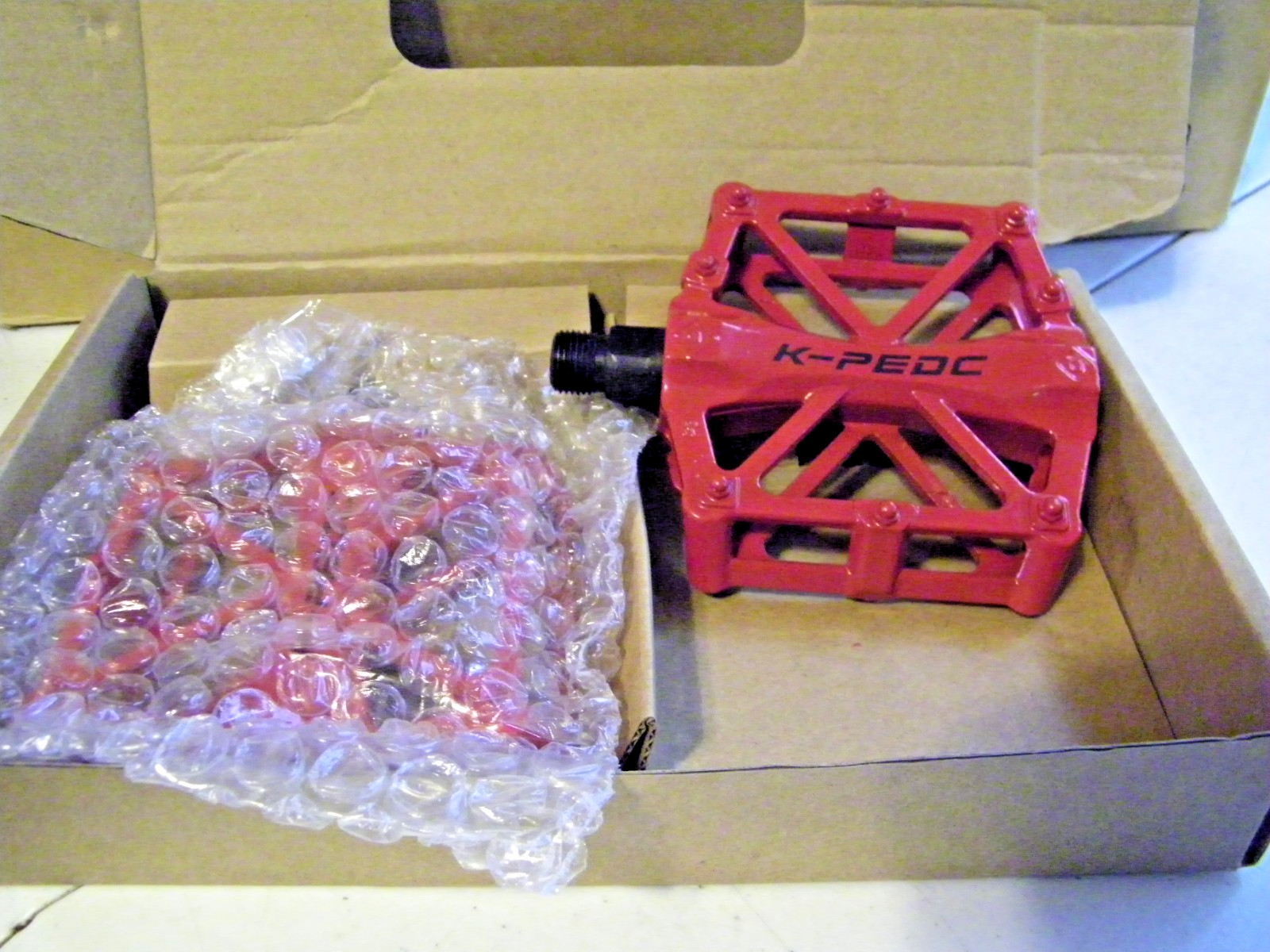 K-PEDC Sealed Bearing Lightweight Aluminum Metal Platform Road Bike Pedals Red