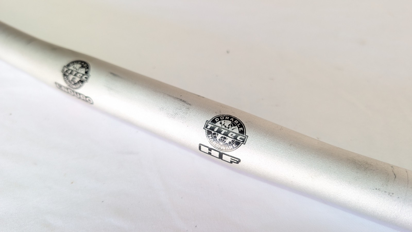 Retro Titec Enduro HF 560mm x 25.4mm Flat Handlebar Bar Silver Aluminum Vintage