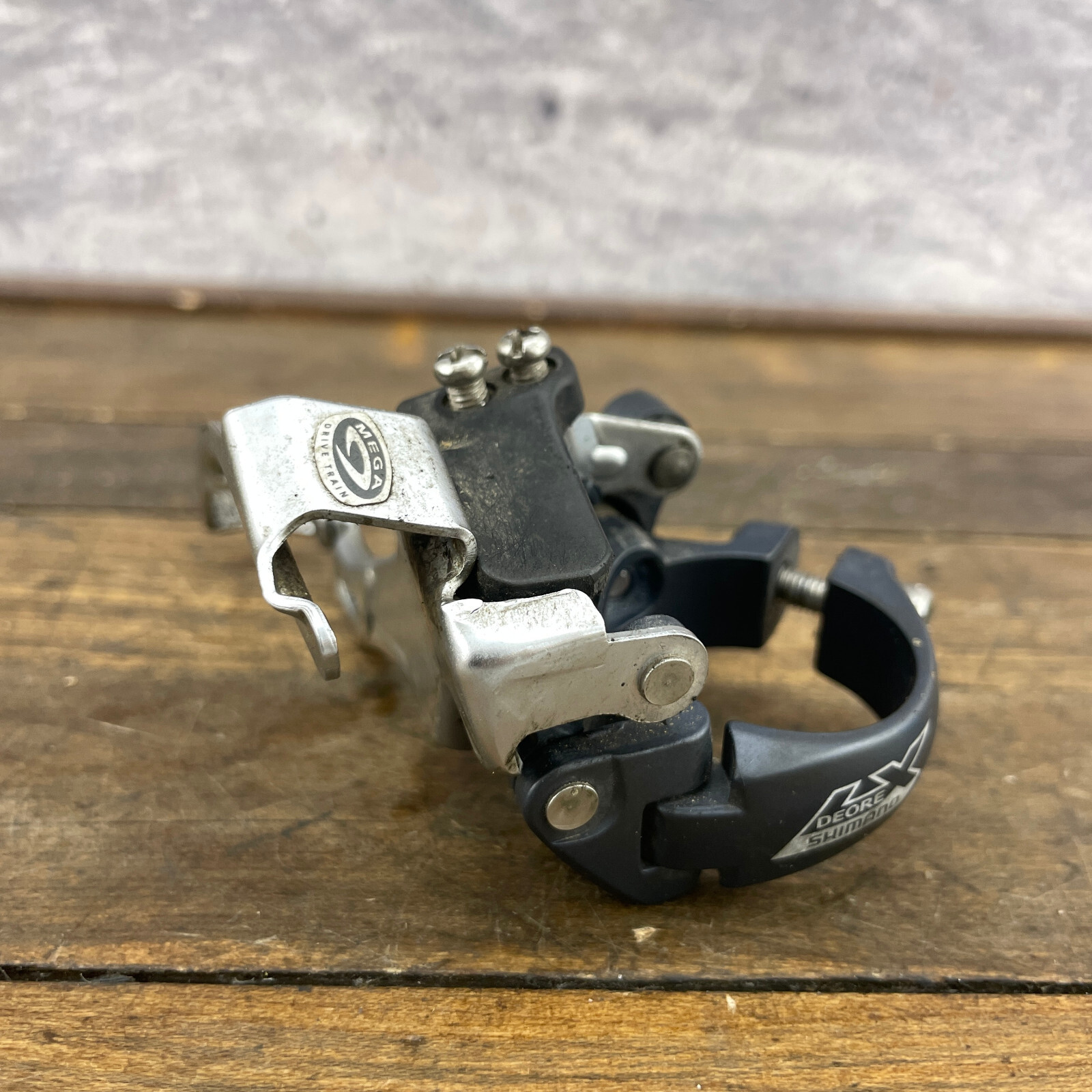 Vintage Shimano Deore LX FD-M570 Front Derailleur 31.8 mm Top Pull Mega 9 C6