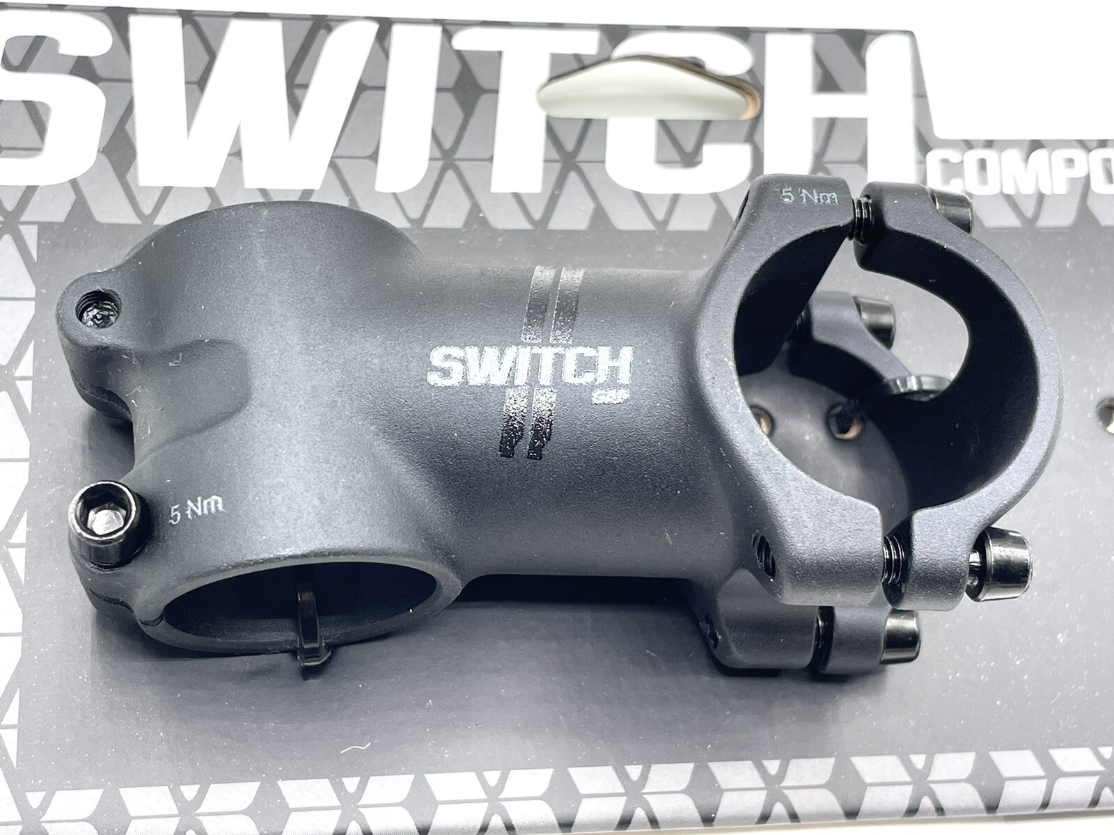 Switch Components Gap Stem 60mm / 31.8 Clamp / 1-1/8” Steerer / -7 Degree