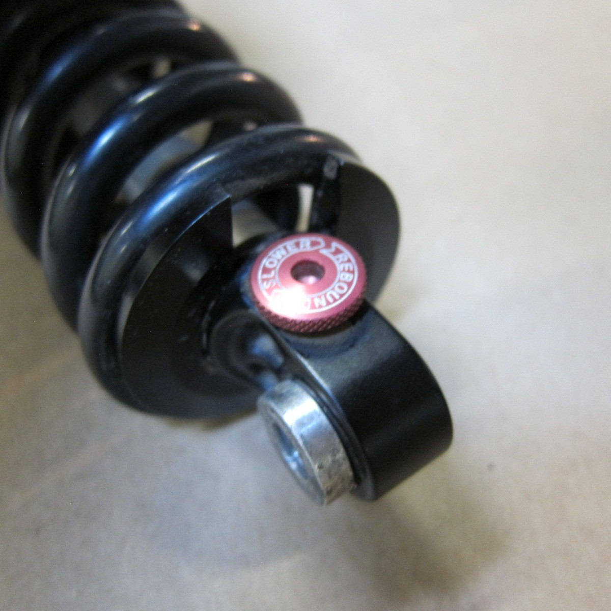 Fox Factory Series DHX RC4 Coil Shock 8.5″x 400lb x 2.80″ Boostvalve