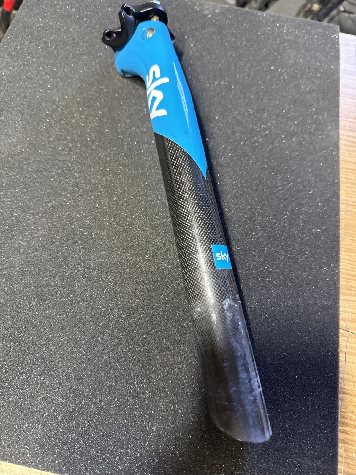 Pinarello Team Sky Carbon Bicycle Seatpost 31.6 Broken For Art (9451)