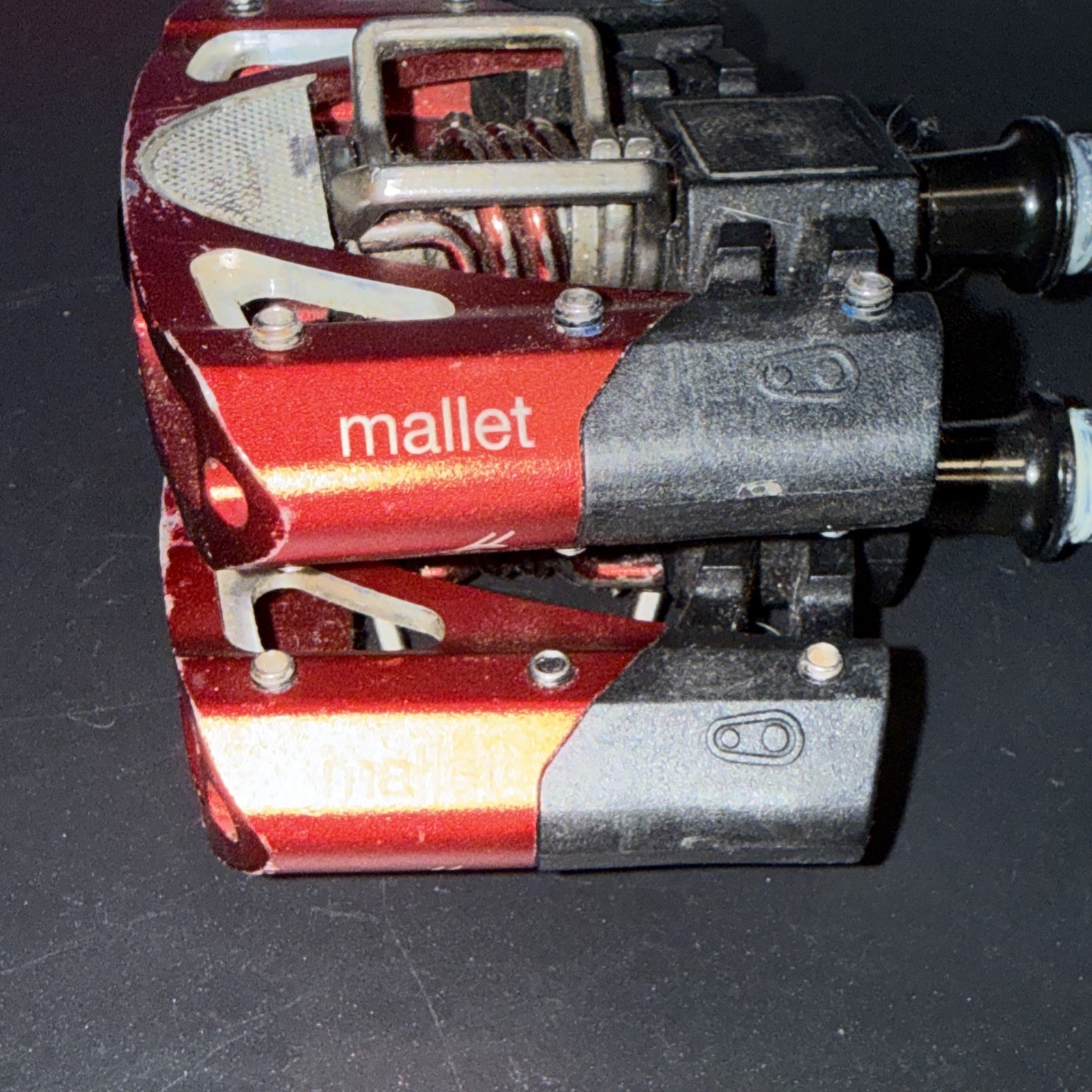 Crankbrothers Mallet-3 9/16 in Clipless Pedal – Black/Red