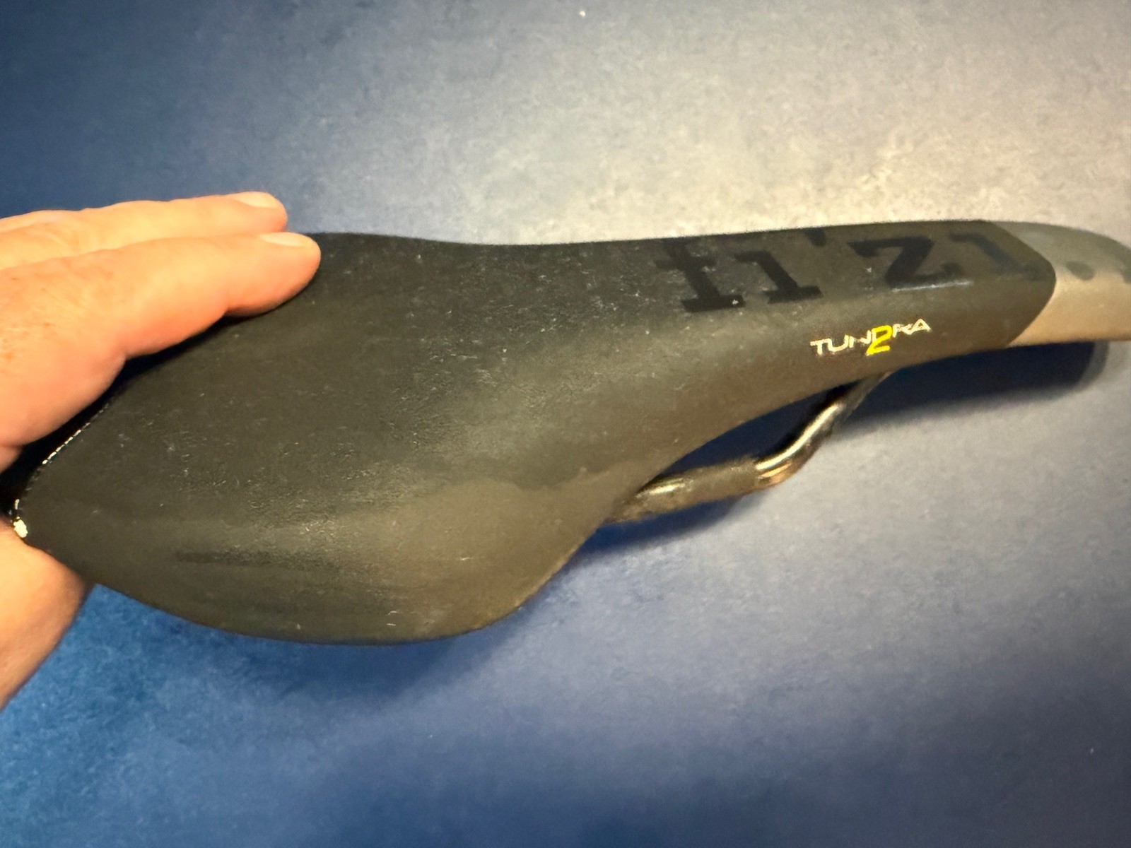 Fizik Tundra 2 Carbon Braided Saddle. Weight – 209g
