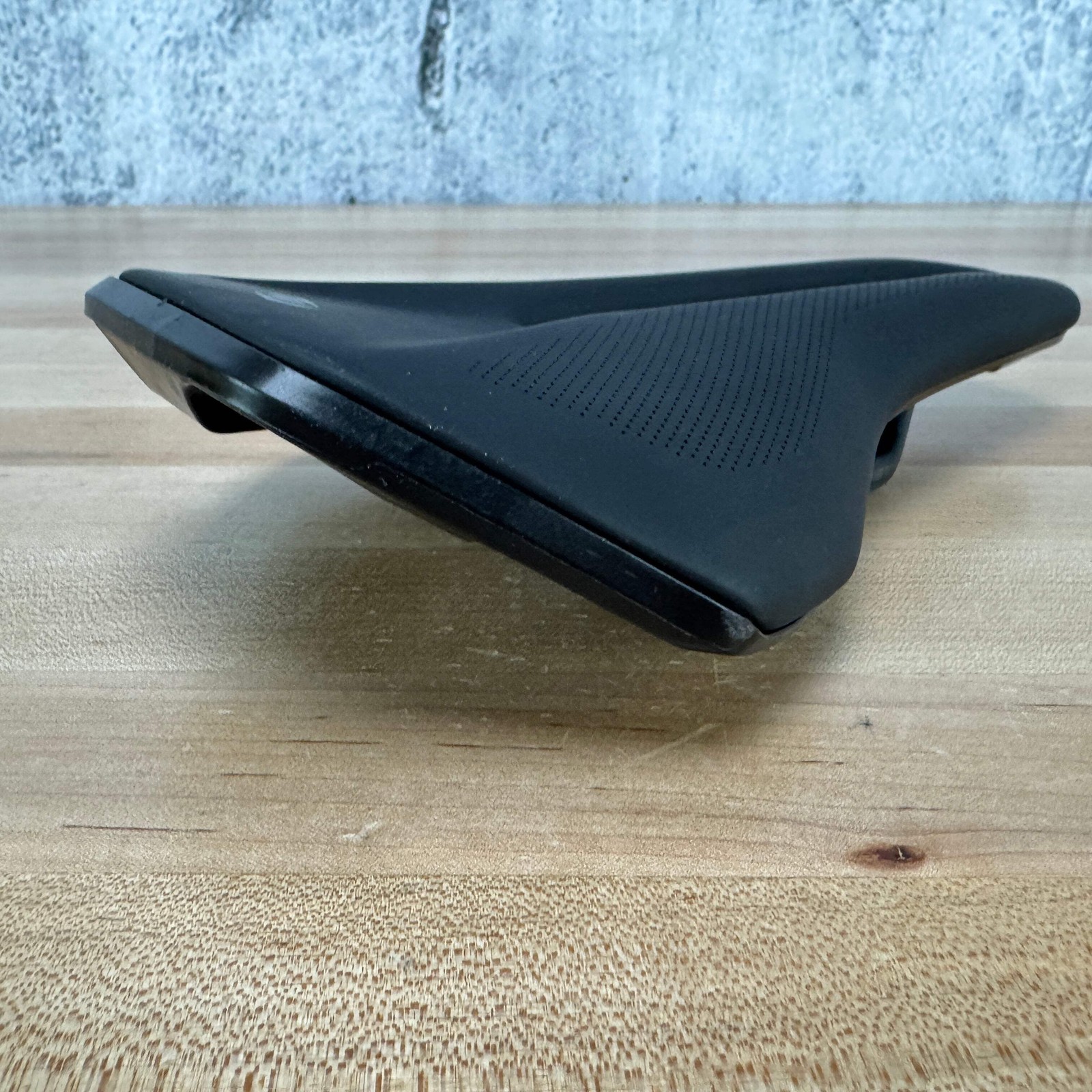 Light Use! Syncros Belcarra V 1.0 NEO 7x9mm Carbon Rails 145mm Bike Saddle 172g