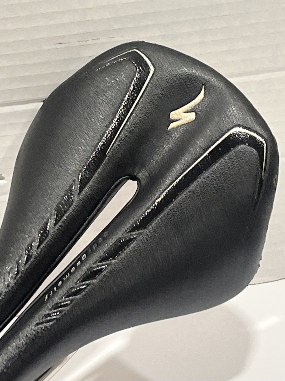 Specialized Phenom Expert Saddle 143mm Carbon Fiber USED