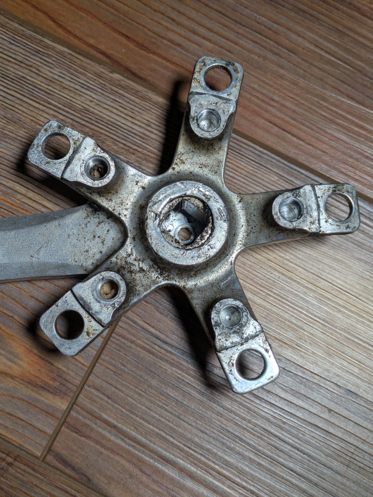 Vintage Shimano FC-B124 Crank BCD 175 Silver 5-Arm