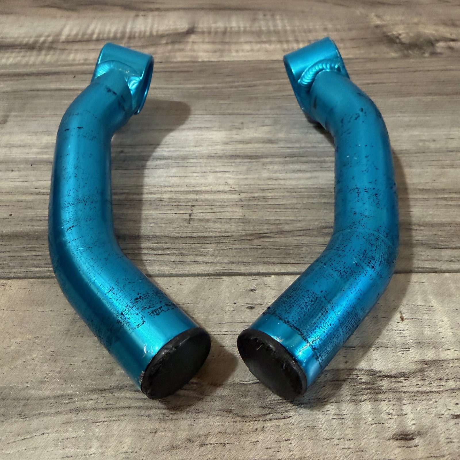 Turquoise Blue Ano MTB Bar Ends Short Ergo Bend 